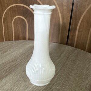 Vintage Randall White Milk Glass Ribbed Scalloped Petal Rim Decorative Bud Vase